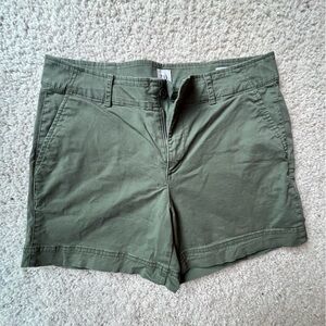 GAP Green Casual 5” Shorts